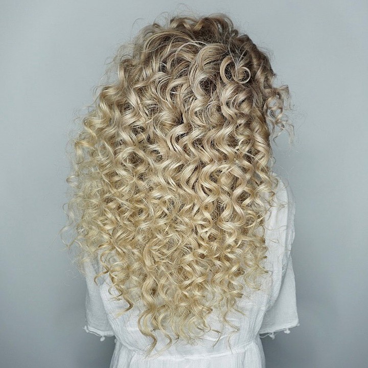 Curly Hair Balayage