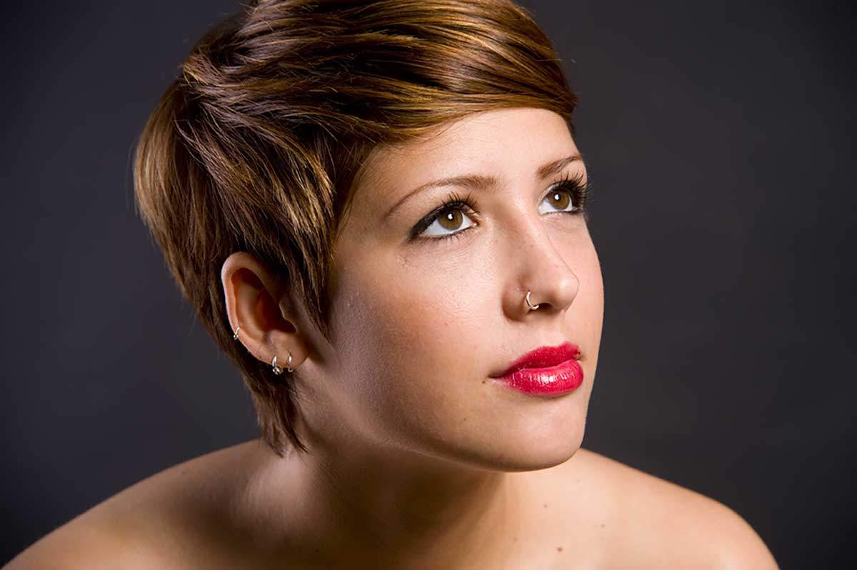 Pettinature semplici da realizzare per capelli corti e medi ideali