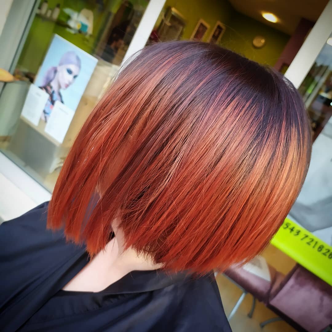 Shatush rosso su capelli corti