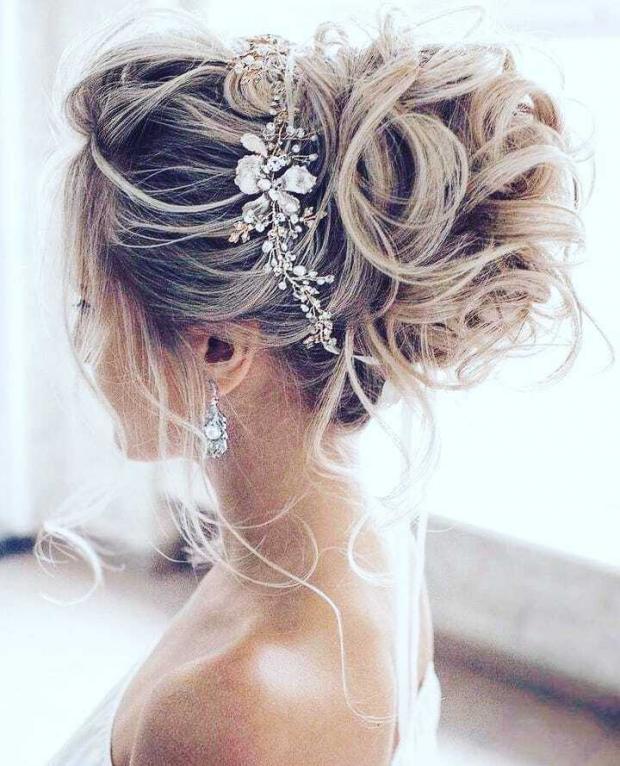 chignon morbido per un look da sposa