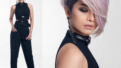 Pixie cut rasato ai lati con ciuffi spettinati viola